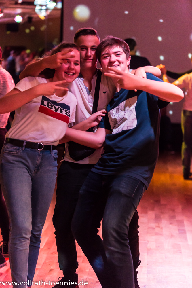 2019 11 23 Karaoke Party 0457